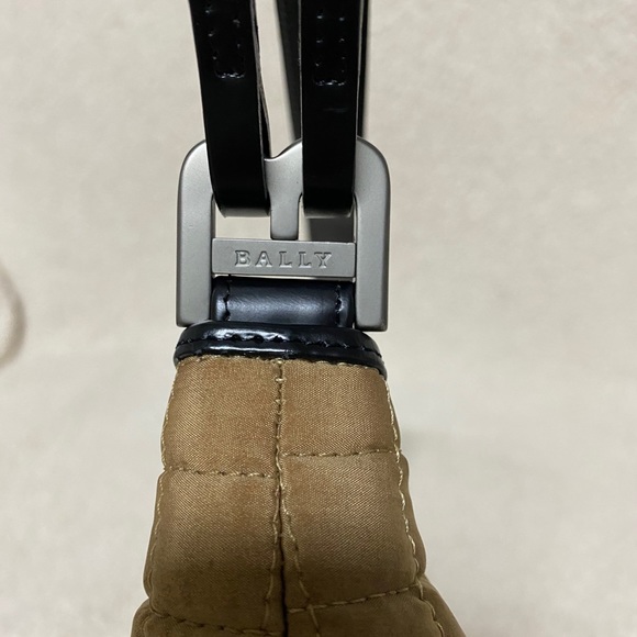 Vintage Bally Quilted purse - Picture 14 of 14